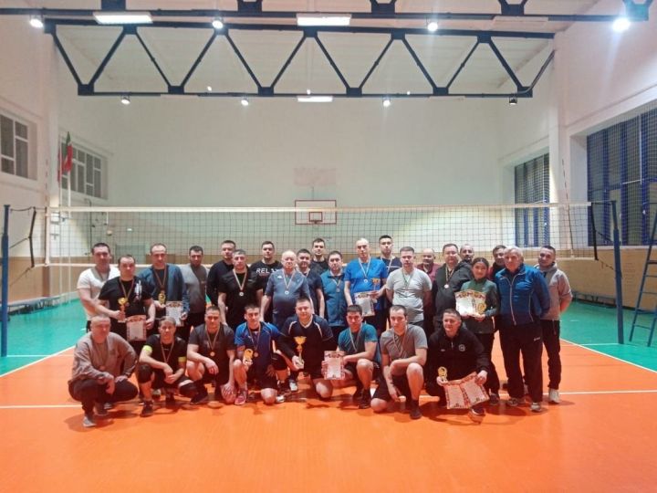 В Мензелинском районе подвели итоги турнира по волейболу