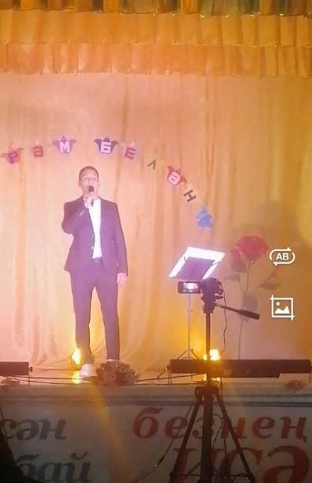 Минзәлә театры артисты Ринат Бәдретдинов туган авылында концерт куйды
