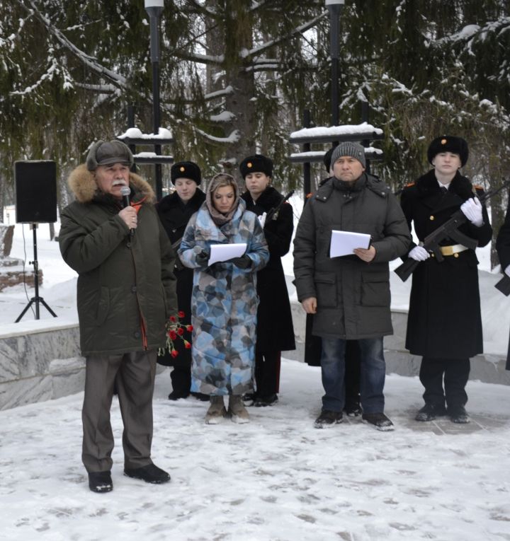 В Мензелинске состоялся митинг в честь Дня работников органов государственной безопасности