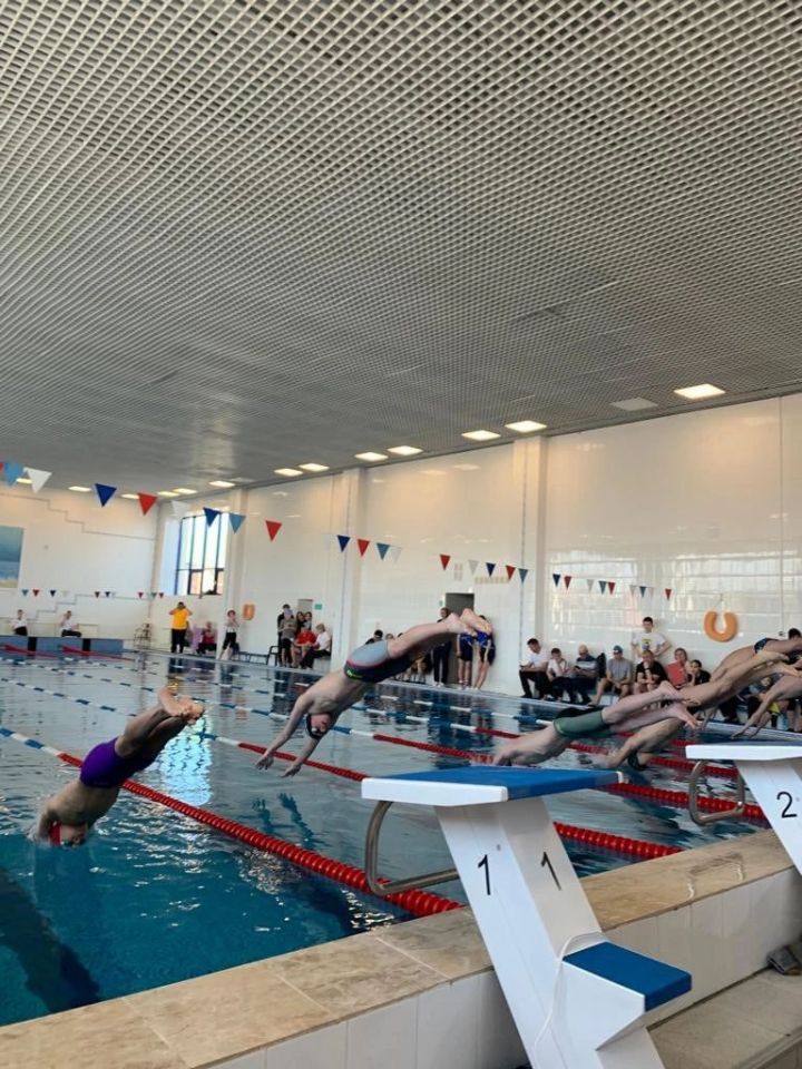 Мензелинские пловчихи победили на республиканских соревнованиях