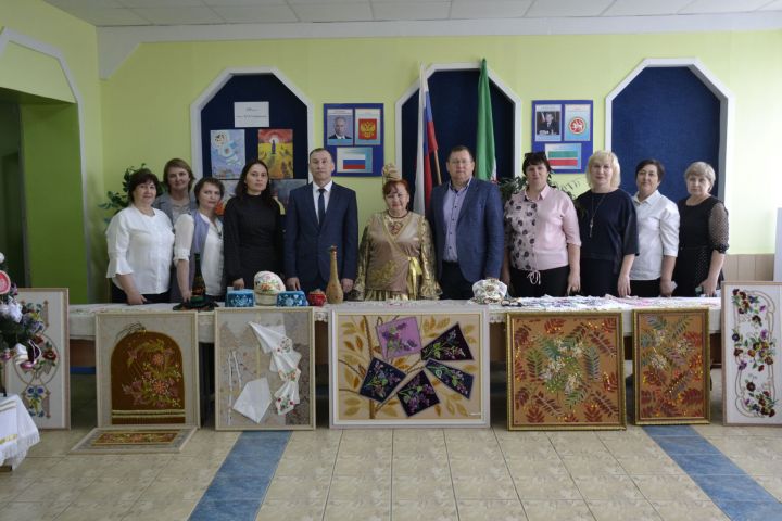 В Мензелинском районе обсудили опыт ведения воспитательной работы на татарском языке