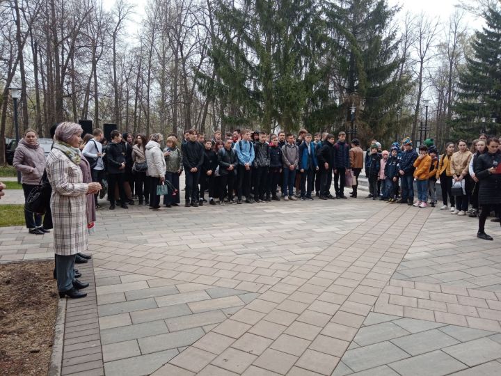 В парке им.Ленина прошел митинг, посвященный памяти ликвидаторов аварии на Чернобыльской АЭС