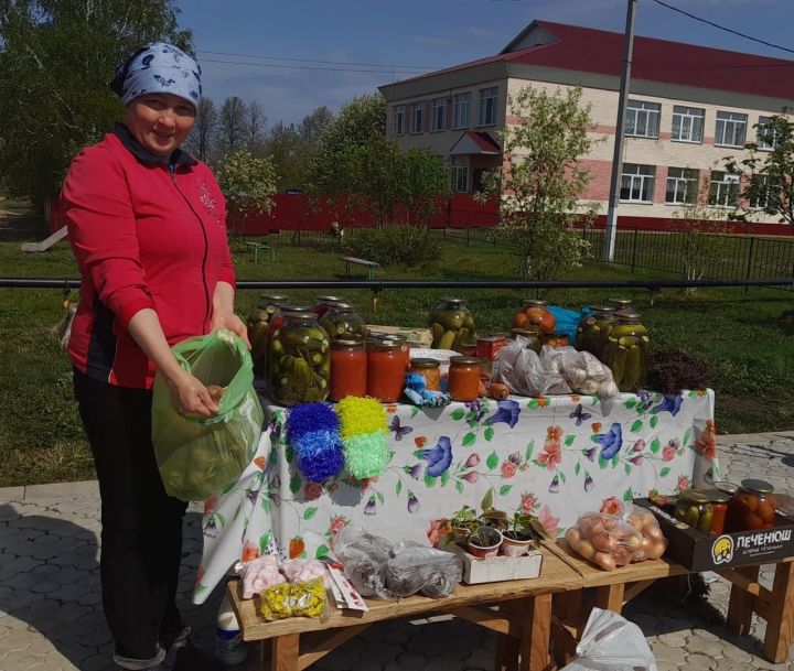 В селе Подгорный Байлар провели ярмарку на «Карга боткасы»