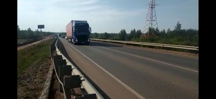 На участках трассы М7 в трех районах Татарстана ограничили скорость до 50 км/ч