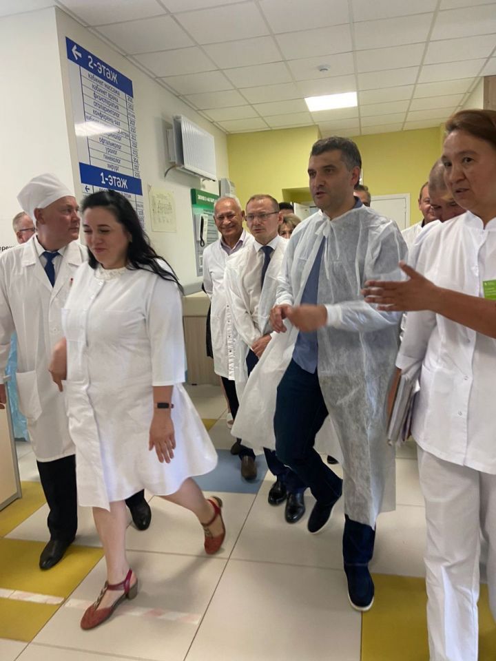 Министр здравоохранения Татарстана проверил Мензелинскую ЦРБ