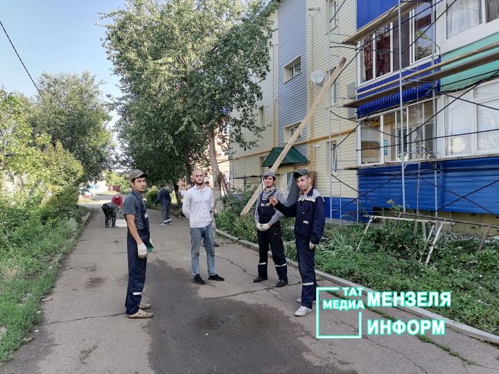 В доме 89 по улице Кадомцевых идут строительные работы по программе «Капитальный ремонт»