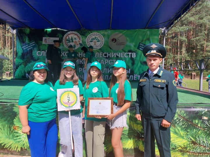 На слете школьных лесничеств в Кукмаре приняла участие и мензелинская делегация