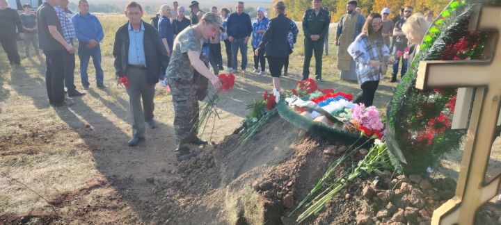 Энесе Дмитрий абыйсы Ратибор өчен үч алачакмын диде