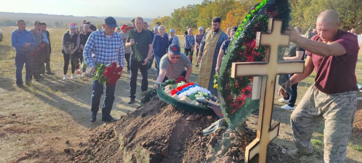 Энесе Дмитрий абыйсы Ратибор өчен үч алачакмын диде