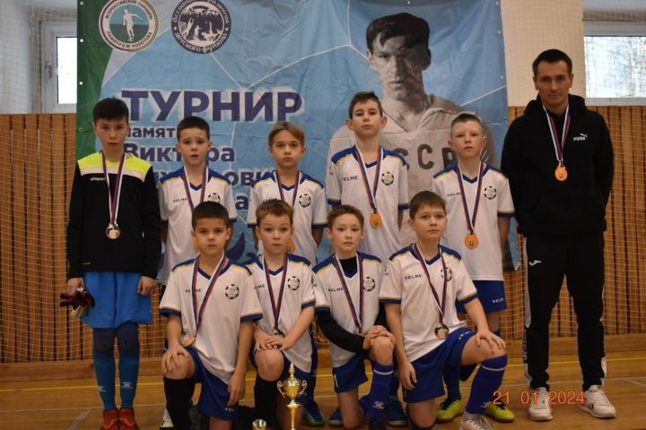 Мензелинские футболисты завоевали 3 место во всероссийском турнире