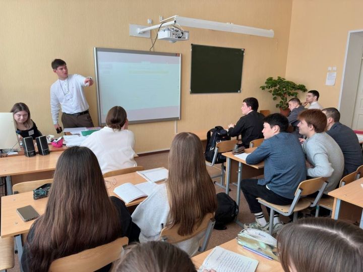 В Мензелинском педагогическом колледже студенты стали преподавателями