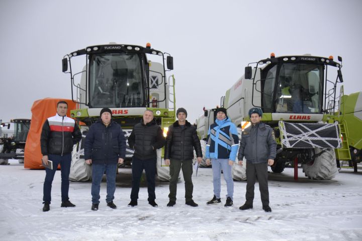 В Мензелинском районе высокий уровень постановки техники на зимнее хранение