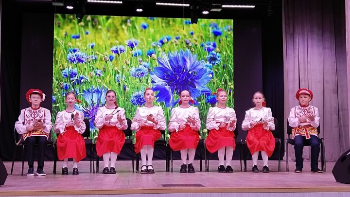 «Без бергә» республика фестиваленең муниципаль этабында 90 конкурс номеры тәкъдим ителде