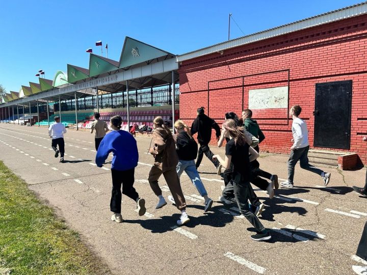 На стадионе им. Ленина прошел фестиваль бега ВФСК ГТО