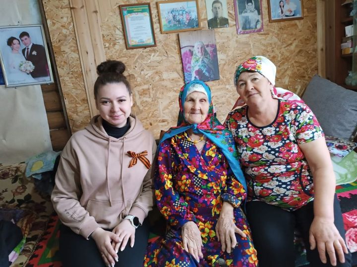 «Август-Минзәлә» компаниясе ветераннарны якынлашып килүче Җиңү көне белән котлады