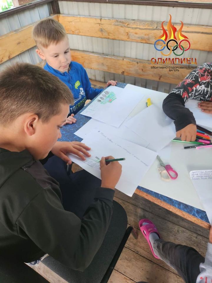 В детском спортивно-оздоровительном лагере «Олимпиец» прошла акция «Письмо солдату»