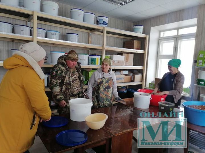 Минзәлә районыннан зур күләмдә гуманитар ярдәм озатылды