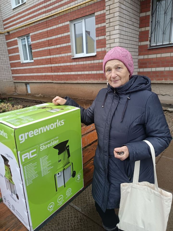 Жительница Мензелинска в одиночку превратила овраг в плодородный огород