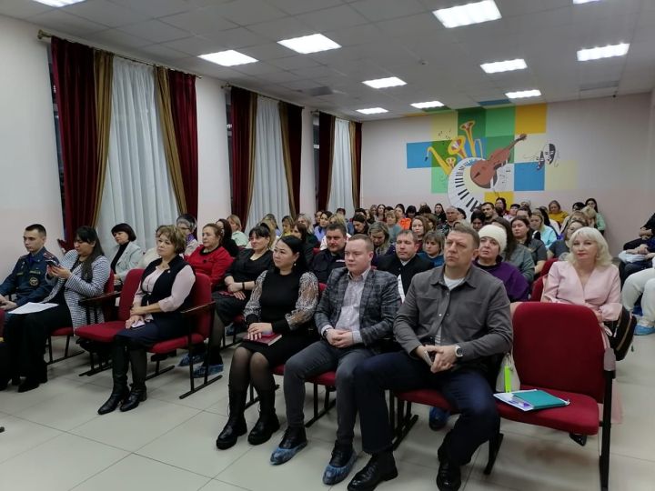 Сөт җитештерүче комплекслар бар, ә сөт эшкәртү заводы булырмы?
