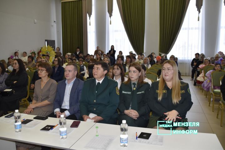 Школьники и педагоги Татарстана представили экологические проекты в Мензелинске