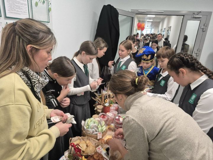 Минзәлә районының «Мирас» күп профильле гимназиясендә көзге ярминкә үтте
