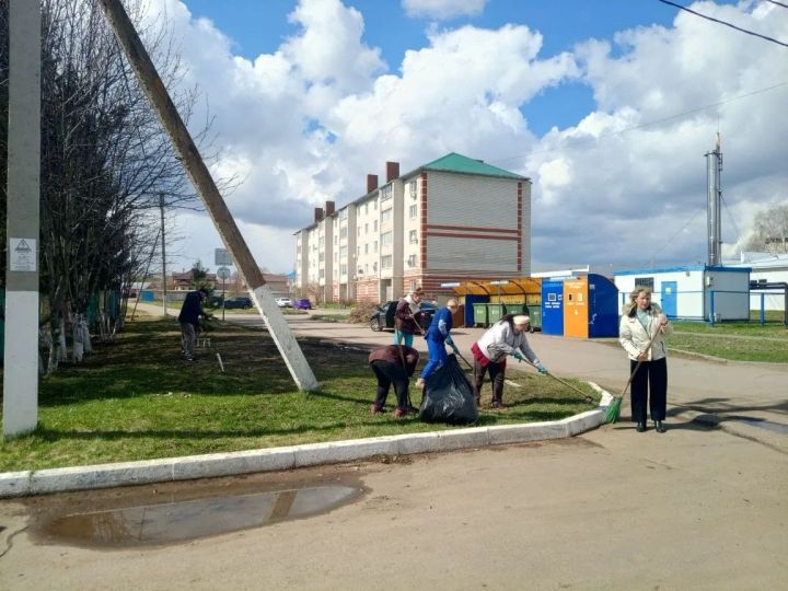 Мензелинский район готовится к 1 Мая и Дню Победы