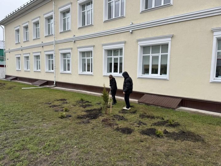 Мензелинский район готовится к 1 Мая и Дню Победы