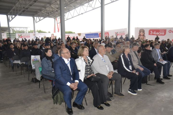 Мензелинский район принимает Федеральный день поля