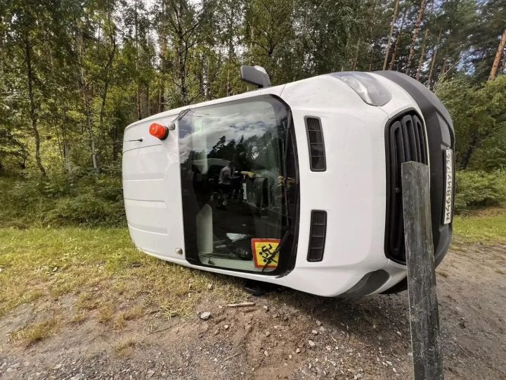 В Лаишевском районе в ДТП с микроавтобусом пострадали четыре ребенка