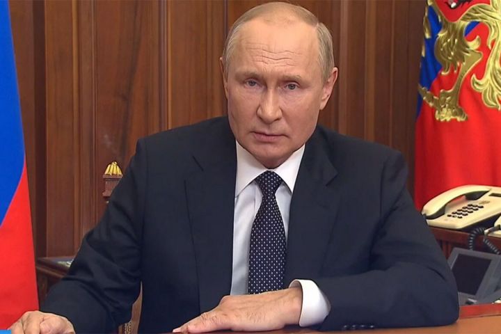 Россия Президенты Владимир Путин илдә өлешчә мобилизация игълан итте